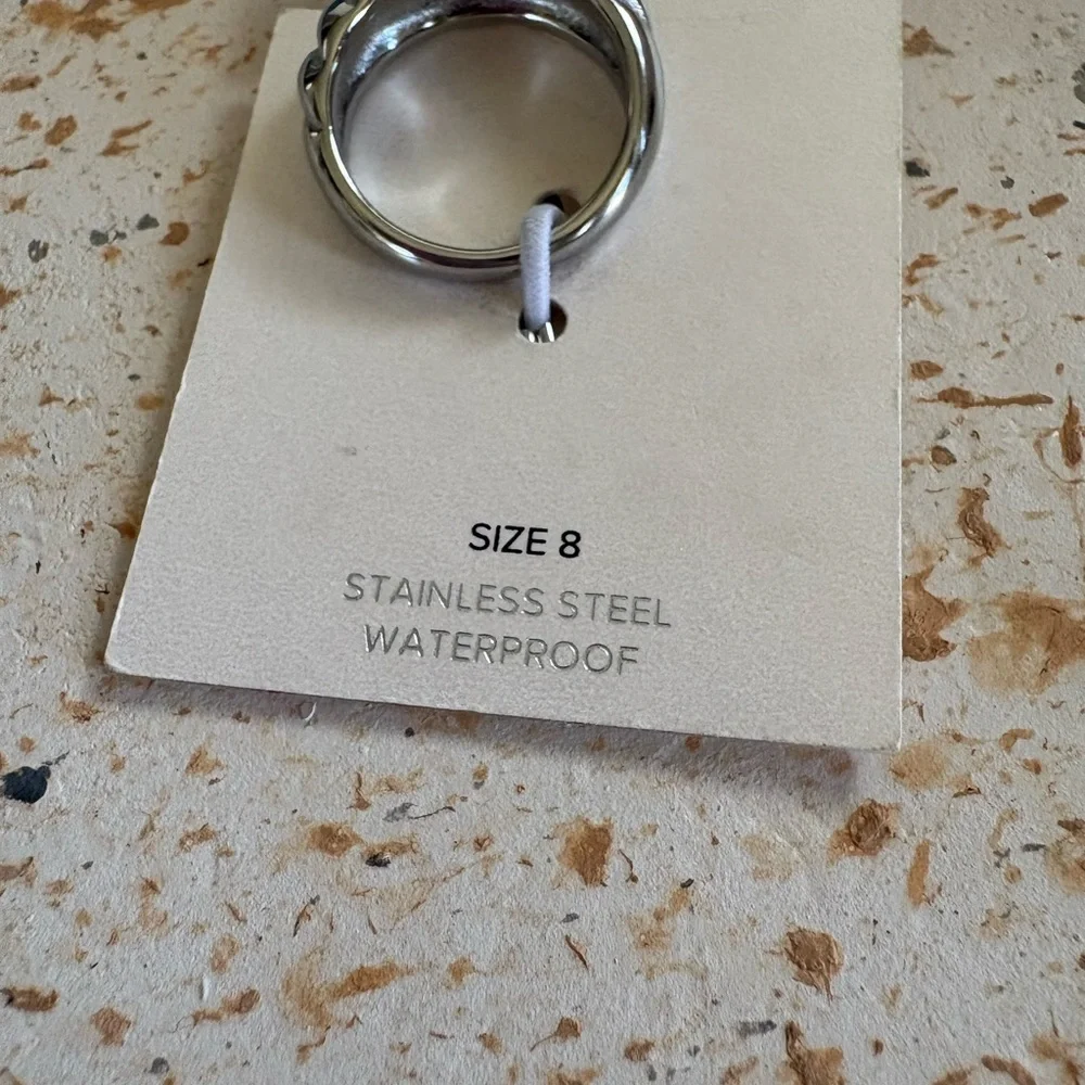 New Francesca's Silver Twisted Stainless Steel Ring Size 8